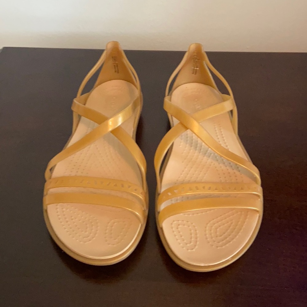 Crocs Isabella Strappy Sandal Gold Size :6